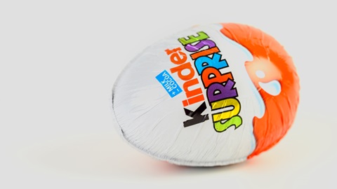 chocolade kinder surprise ei van ferrero besmet met salmonella